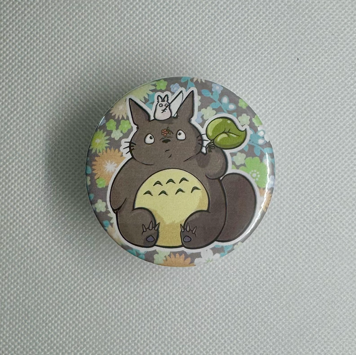 Totoro My Neighbour Ghibli - 2.25 inch pinback button